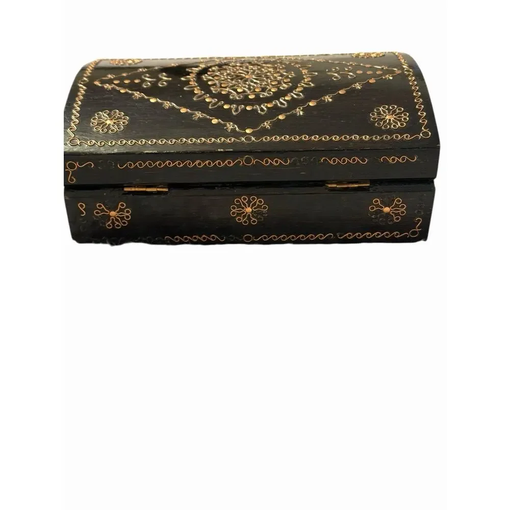 VINTAGE ALBANIAN Hinged Wood Black Lacquered Trinket Jewelry Box Velvet 3317-37